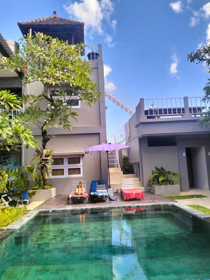 Хостел The Island Bali Семиньяк Экстерьер фото