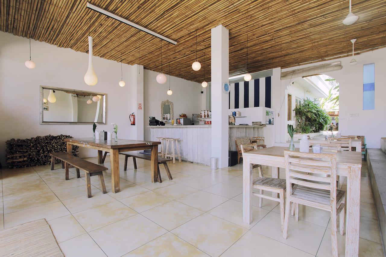 Хостел The Island Bali Семиньяк Экстерьер фото