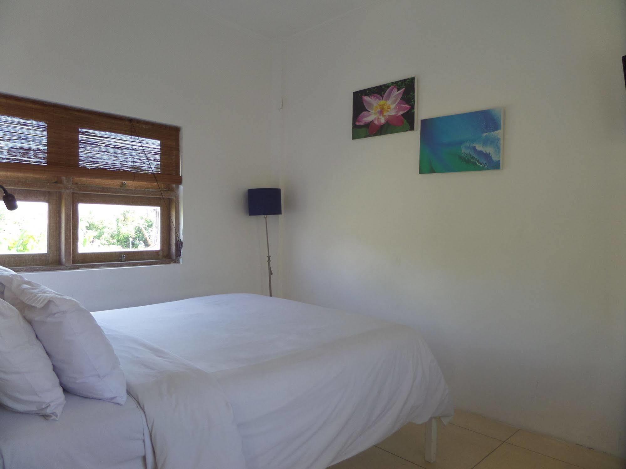 Хостел The Island Bali Семиньяк Экстерьер фото